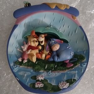Winnie the Pooh Rainy Day Figurine